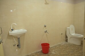 Deluxe Room, City View | Bathroom | Shower - Nirmalya Guest House (Brahmapur)