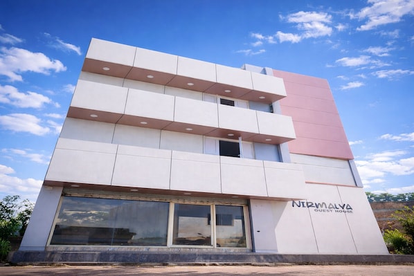 Είσοδος καταλύματος