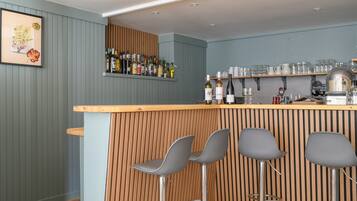 Bar (in der Unterkunft)