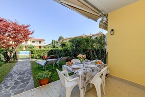 Outdoor dining - MGH - Sirmione Lake & Pool (Sirmione)