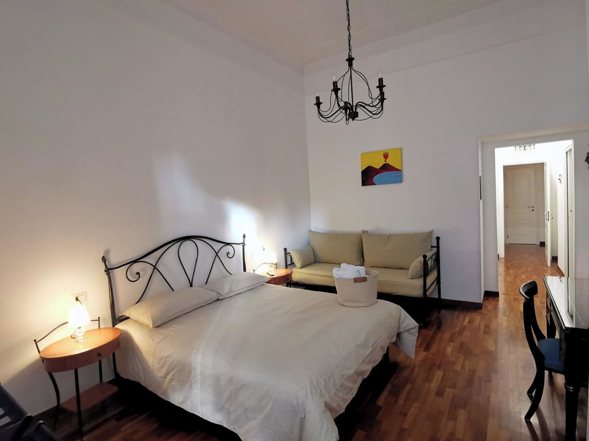 Kahden hengen standard-huone (yksi tai kaksi sänkyä) | Tallelokero huoneessa, työpöytä