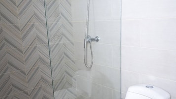 Apartment, 3 Bedrooms, Smoking, Terrace | Bathroom