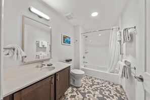 Hair dryer, towels, soap, shampoo - Renovated 2BR Apt near Kam 1 Beach, Pool, HotTub (Kihei)