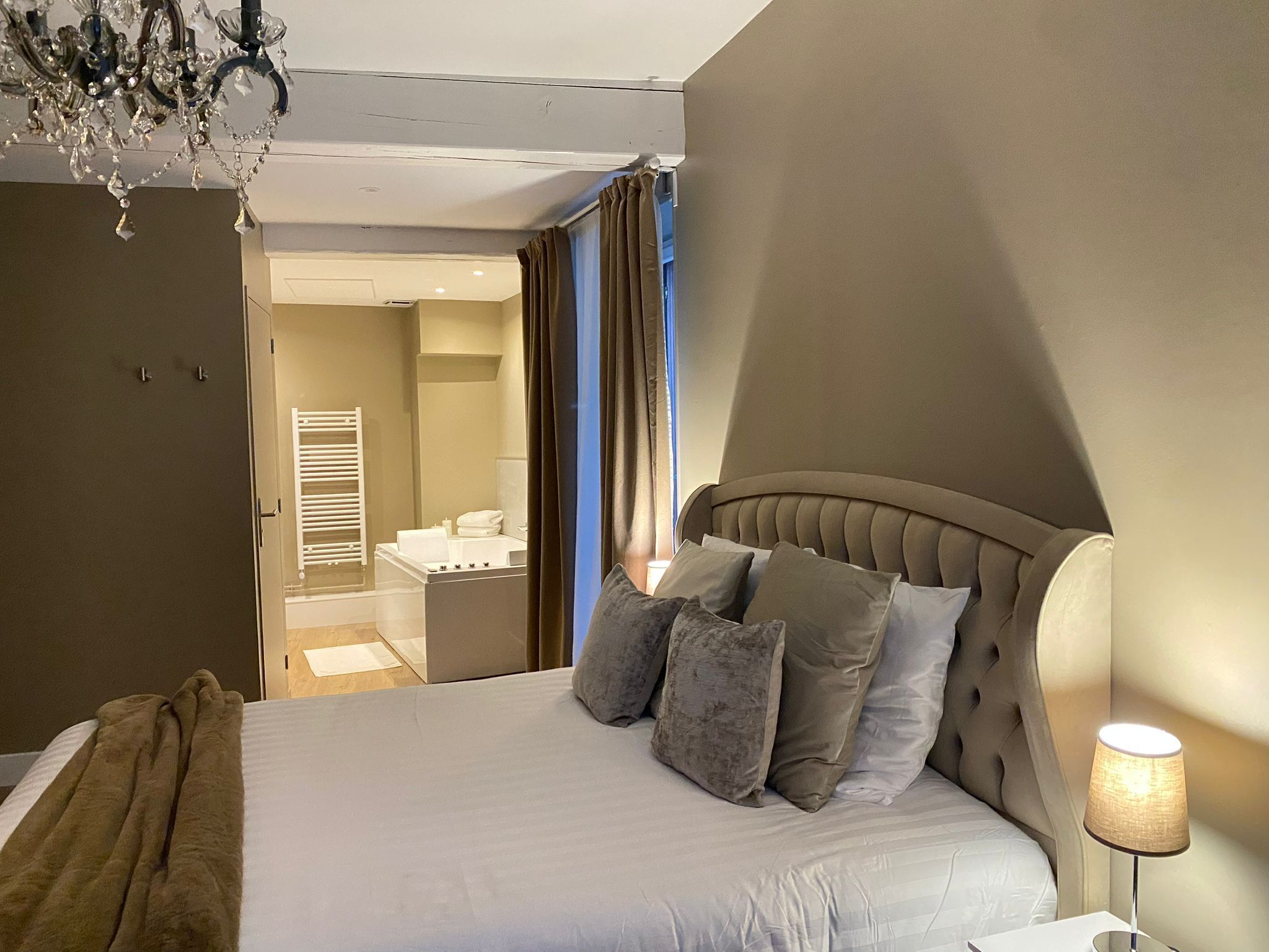 A Cocoon In The City: A Chic And Elegant Spa Room - Pacy-sur-Eure
