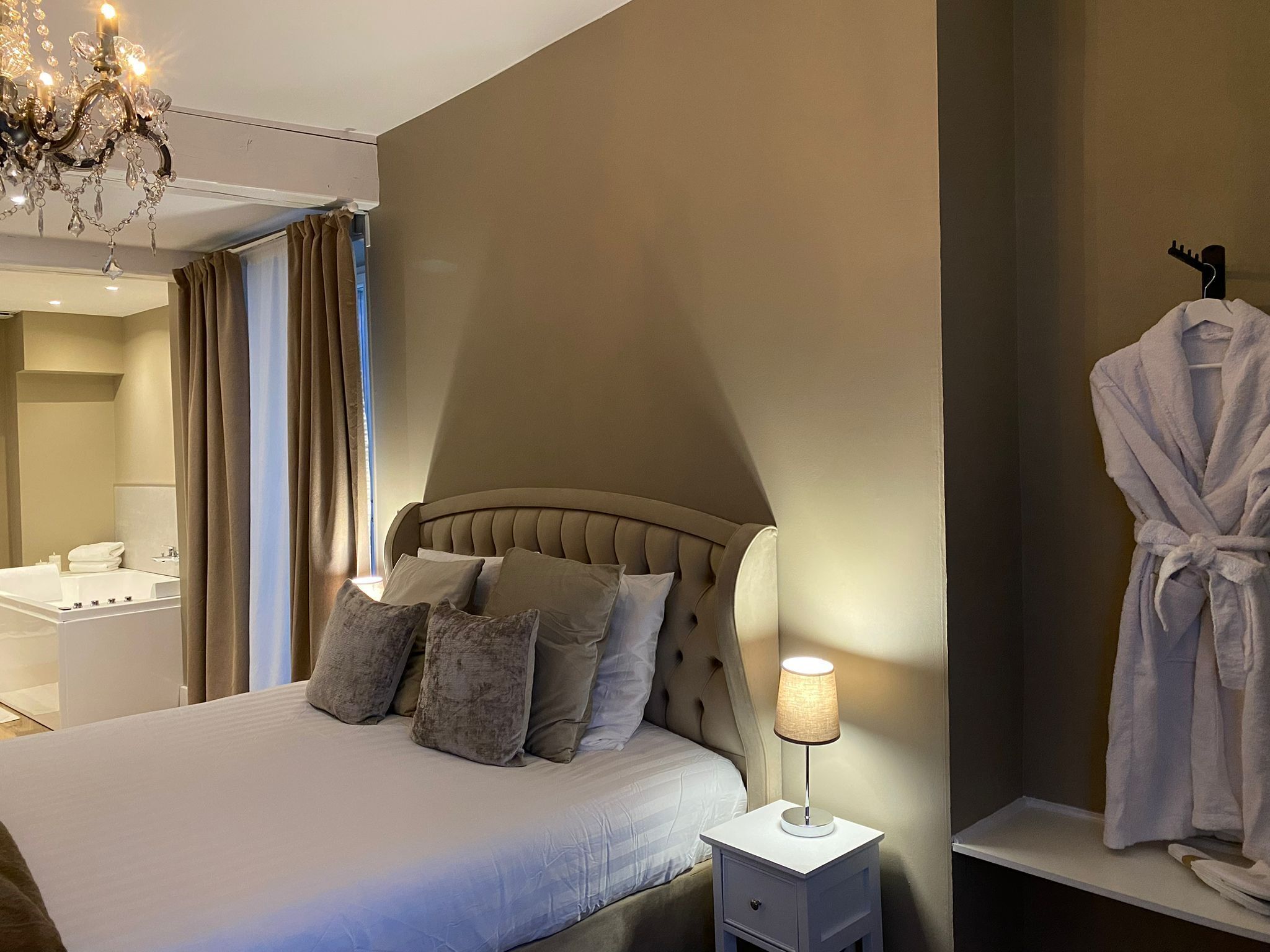 Internet, bed sheets