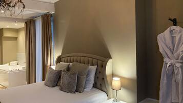 Internet, bed sheets