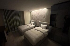 WiFi, bed sheets - Comfortable Twin Room at Stay Inn 51 Hotel (Banī Ghālib)