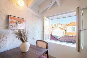 City Apartment, City View | Living area - Bainharia 82 by LovelyStay (Porto)