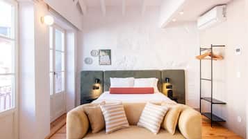 Apartamento superior, vistas a la ciudad | Interior