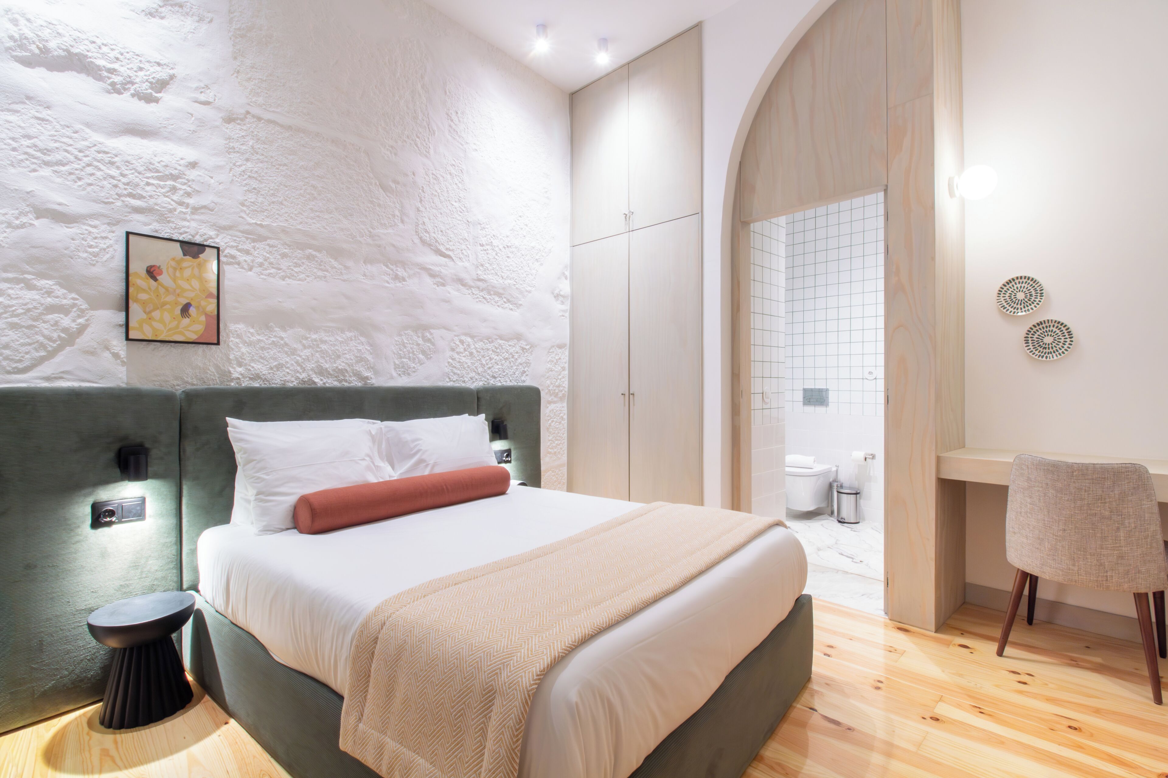 Classic Studio | Free WiFi