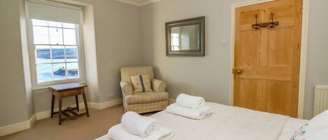 4 chambres, décoration personnalisée, ameublement personnalisé