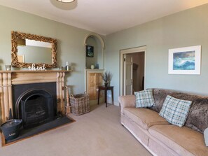 Living area - Zenobia (New Quay)