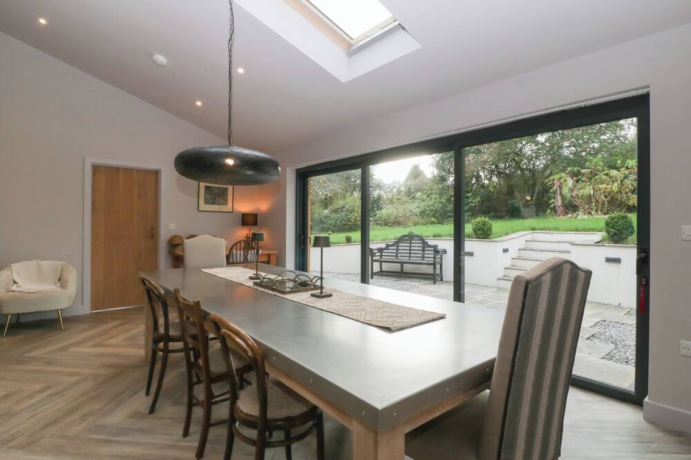 Tawny Cottage - Penallt