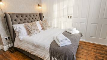 3 bedrooms, individually decorated, individually furnished, free WiFi