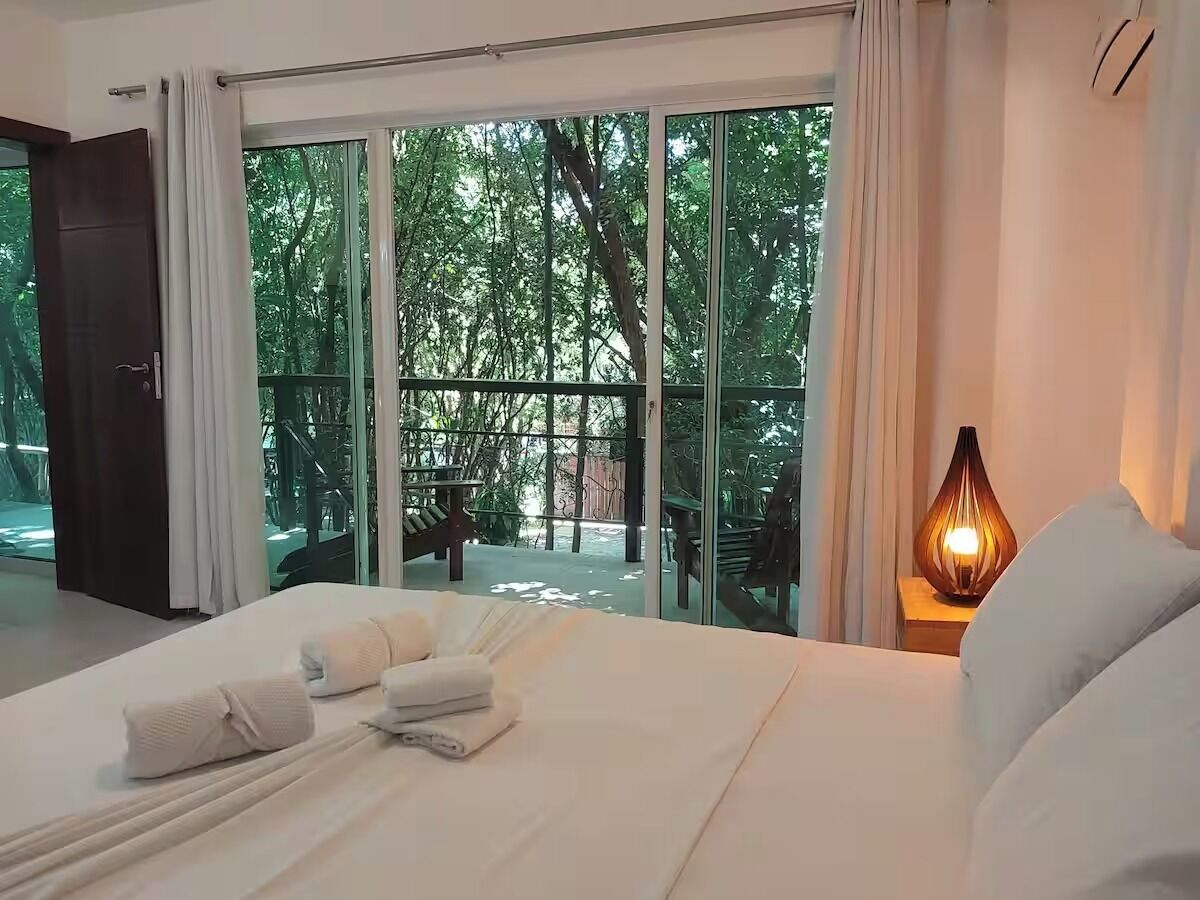 Luxury Apartment, Lanai, Garden View | Free WiFi