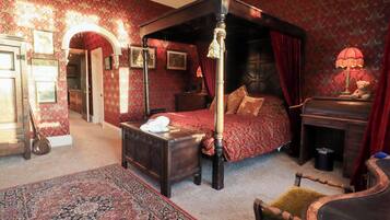 3 bedrooms, individually decorated, individually furnished, free WiFi