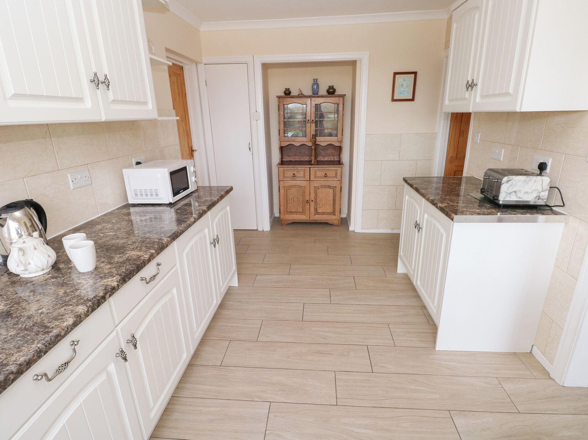 Dishwasher, cookware/dishes/utensils