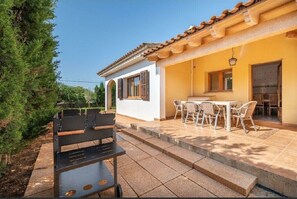 Outdoor dining - Pol Holiday Home for 6 People with Private Pool in Portocolom (Felanitx)