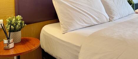 Desk, laptop workspace, iron/ironing board, free WiFi