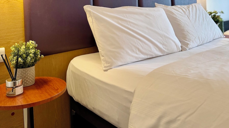 Premier Nights Standish