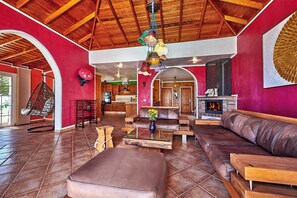 Smart TV, fireplace, books, stereo - !!!NEW!!! Finca Fortuna- SOL feel-good oasis/dream location/saltwater pool/sun side (Los Llanos)