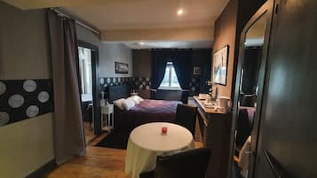 Comfort-studiolejlighed | Arbejdsområde til bærbare computere, strygejern/strygebræt, gratis Wi-Fi