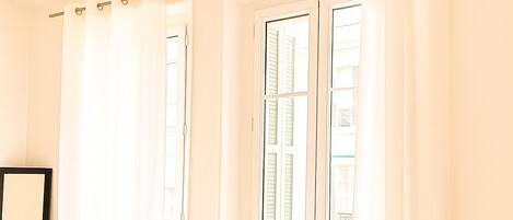 Fer et planche à repasser, Wi-Fi, draps fournis