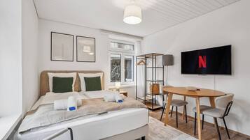 Schreibtisch, Bügeleisen/Bügelbrett, WLAN, Bettwäsche