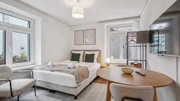 Schreibtisch, Bügeleisen/Bügelbrett, WLAN, Bettwäsche