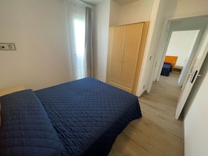 Apartment, 3 Bedrooms, Terrace - Sunny Family Apartment Steps From the Beach (San Michele al Tagliamento)