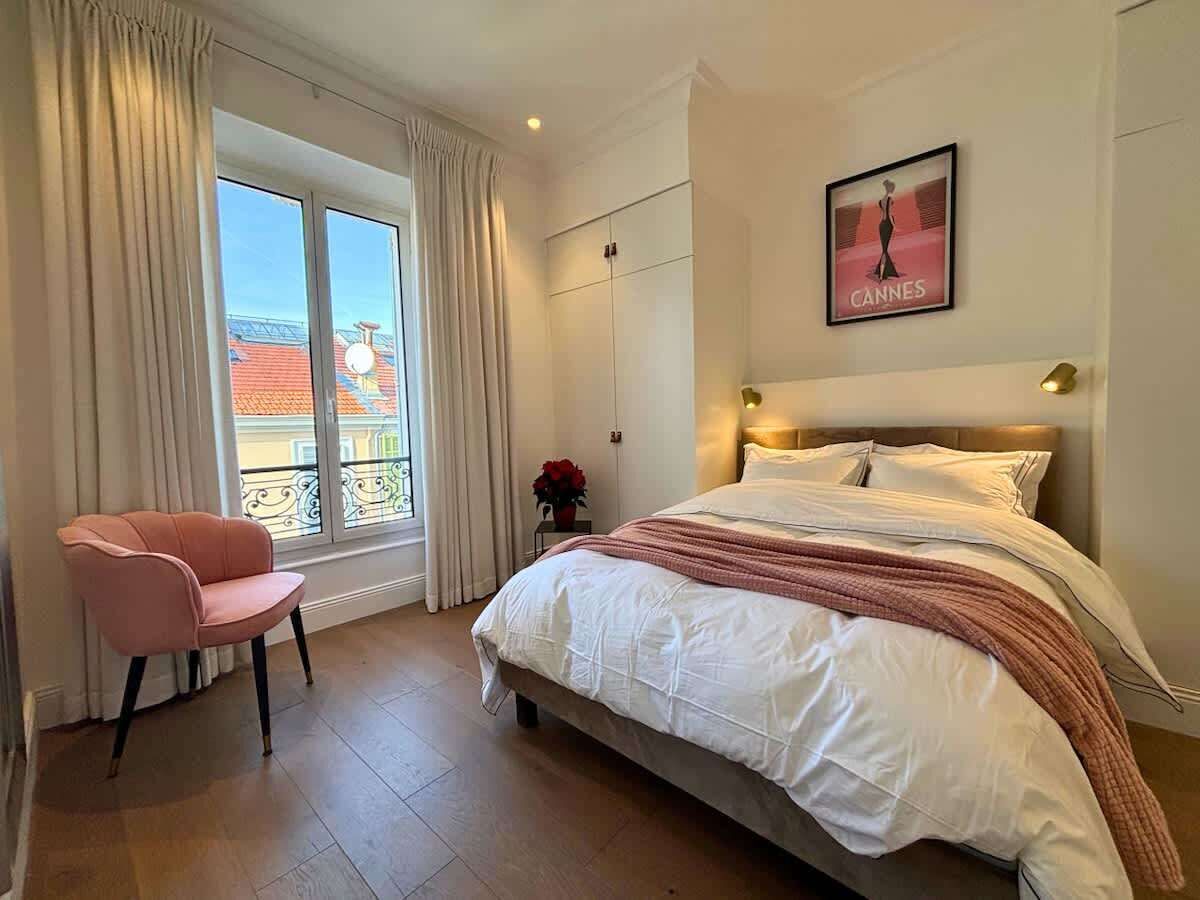 Bügeleisen/Bügelbrett, Reisekinderbett, WLAN, Bettwäsche