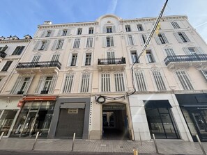 Exterior - Scarlett - 4 Bedroom next to the Croisette (Cannes)