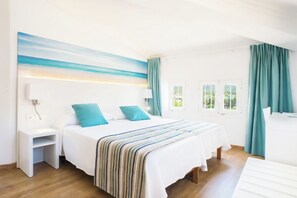 Habitación doble | Escritorio, espacio para trabajar con laptop y wifi gratis 