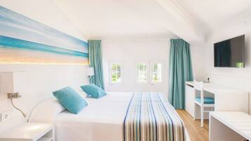 Habitación doble | Escritorio, espacio para trabajar con un portátil, wifi gratis