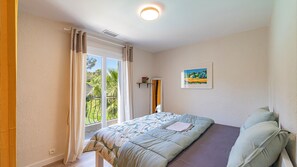 3 Schlafzimmer, Schreibtisch, Bügeleisen/Bügelbrett, kostenloses WLAN