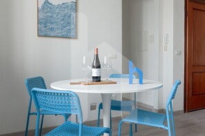 Dining - Welcome to Homiday Yellow Submarine, a modern, fully renovated apartment just a 10-minute walk from the Viareggio seafront. Bright and welcoming, it features a double bedroom, a comfortable sofa bed, a fully equipped kitchen, air conditioning, a washing  (Viareggio)