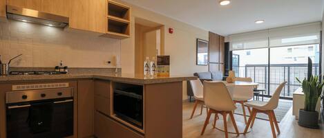 2 bedrooms, Internet