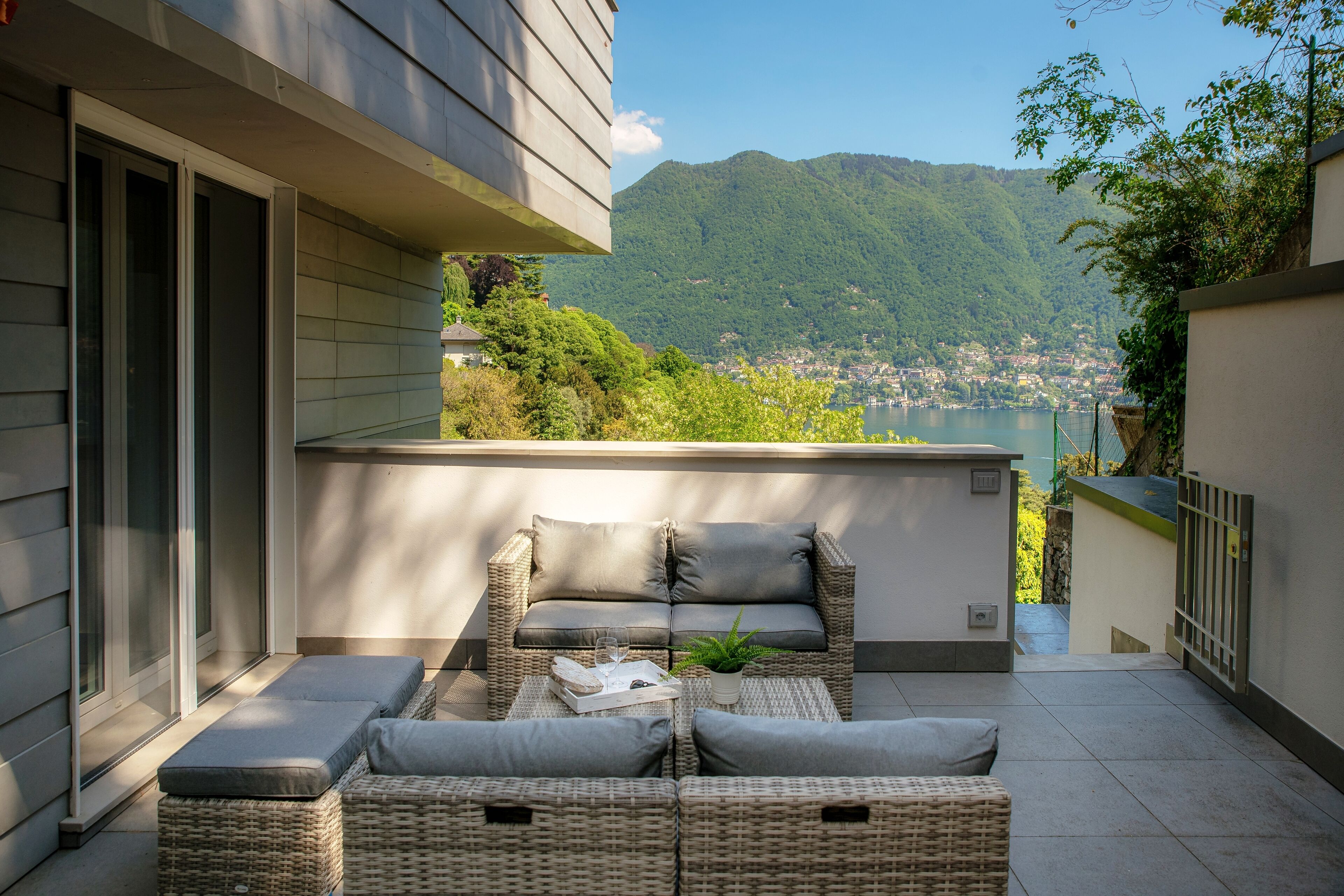 Apartment, Bergblick | Hochwertige Bettwaren, Daunenbettdecken, Bügeleisen/Bügelbrett