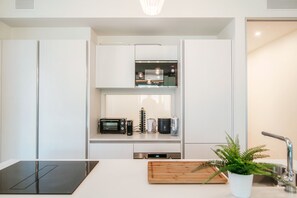 Apartment, Mountain View | Premium bedding, down duvets, iron/ironing board, cots/infant beds