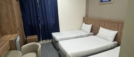 Deluxe Triple Room | Free WiFi