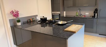 Apartment 'Steni' with Mountain Views, Private Terrace and Wi-Fi