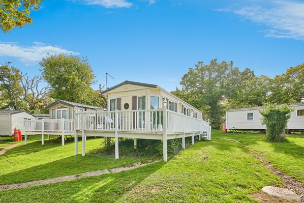 Exterior - Beachlands (Cowes)