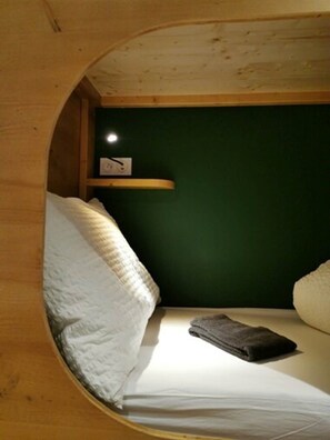 1 bedroom, free WiFi - Hostel - Room A. Single bunk beds. (Faverges-Seythenex)