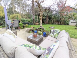 Outdoor dining - Foxhills (Shanklin)