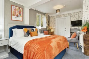 8 bedrooms, bed sheets - Foxhills (Shanklin)