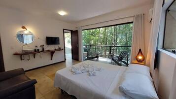 Classic Apartment, Lanai, Garden View | Free WiFi