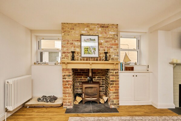 Interior - Vine Cottage (Ryde)