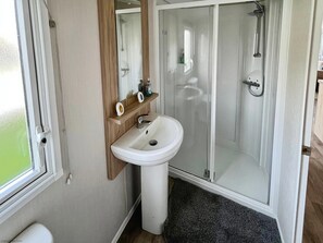 Bathroom - Willerby Malton (Sandown)