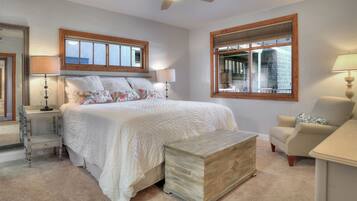 2 chambres, fer et planche Ă repasser, Wi-Fi gratuit, draps fournis