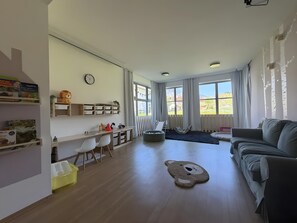 Children’s area - Alpine Panorama Apartment with Indoor Pool and Sauna (Oberaudorf)